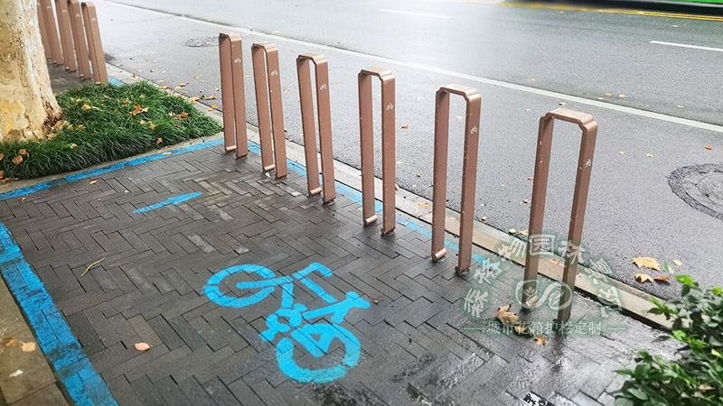 自行車停車架：城市慢行系統的秩序引擎