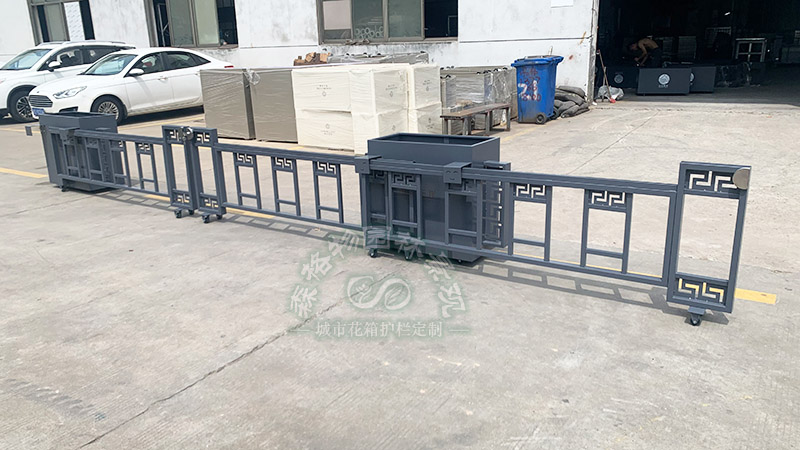 旅游景區廣場伸縮花箱護欄