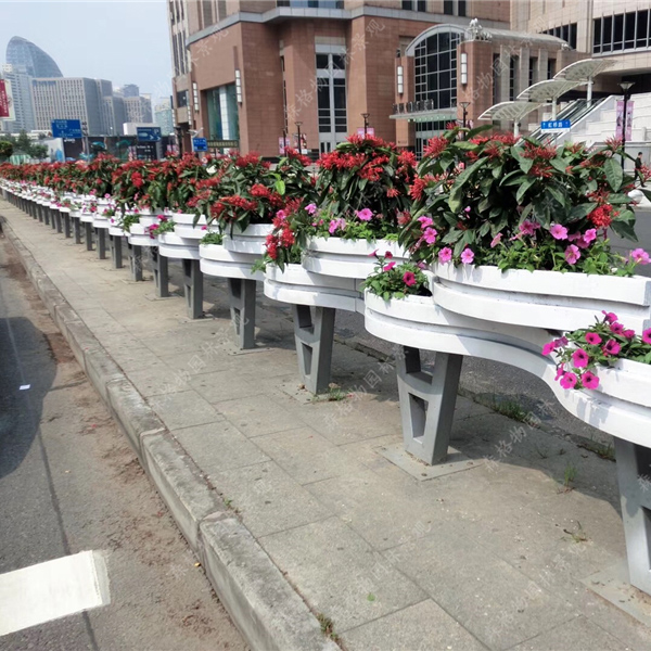 PVC護欄花箱都有哪些好處?