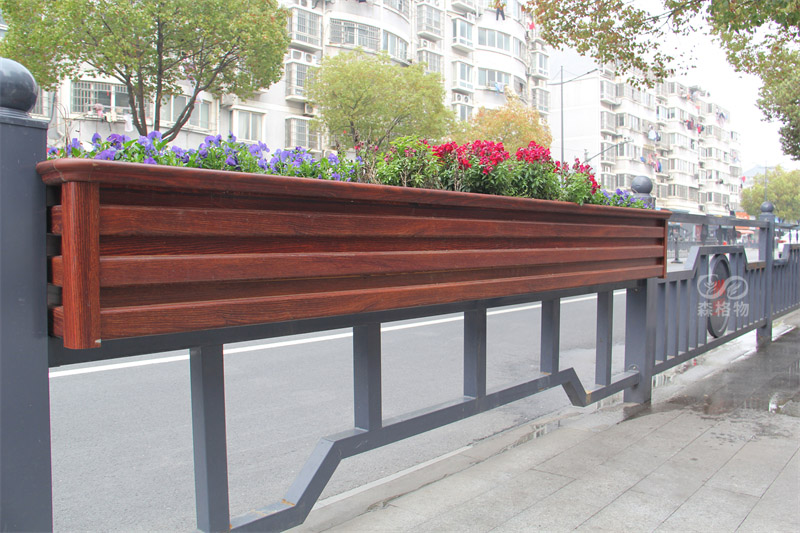 森格物道路花箱護(hù)欄的標(biāo)準(zhǔn)是怎么樣的？ 