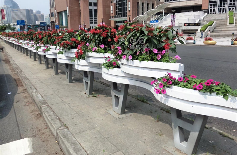 森格物道路花箱護(hù)欄如何安裝？