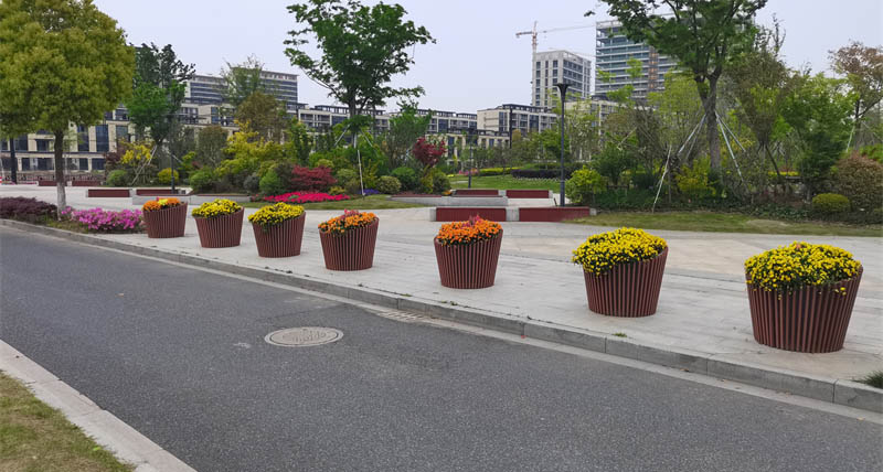 市政道路護欄花箱的作用有哪些呢？