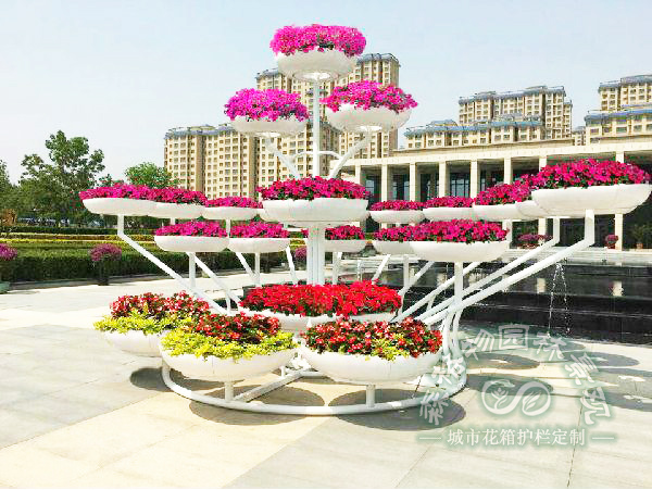 戶外大型立體花架的功能及特點