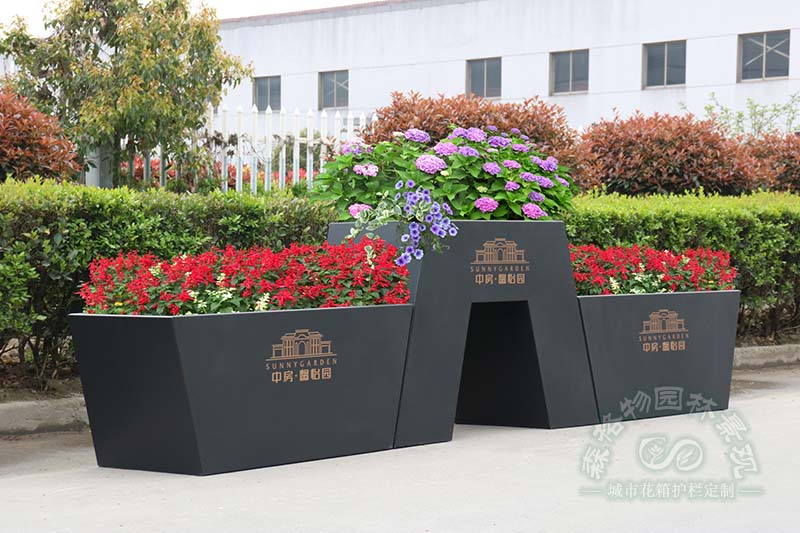 花箱不銹鋼好不好，戶外為什么要用不銹鋼花箱?