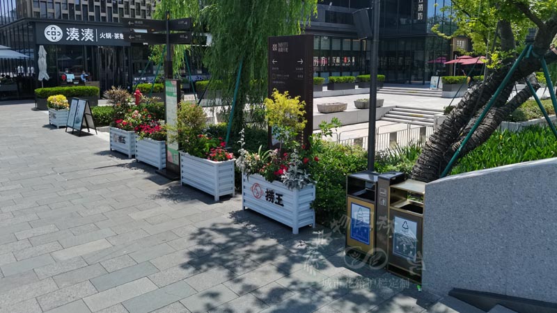 鋁合金道路花箱為什么這么受歡迎