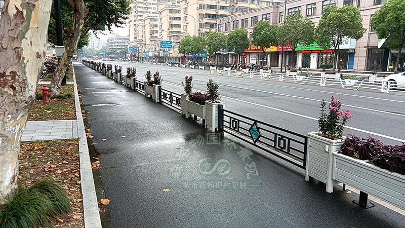 為什么鋁合金市政花箱廠家市場越來越廣了呢？