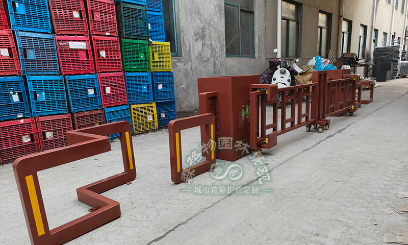 森格物可移動伸縮護欄花箱核心特點：靈活實用，適配多場景