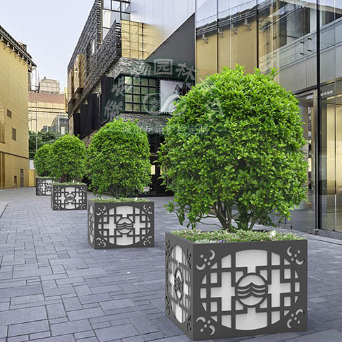 古典鏤空雕刻金屬花箱