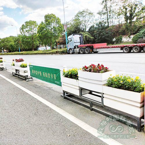 宣傳欄品字型PVC花箱