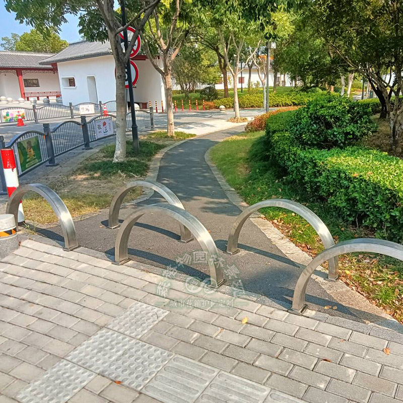 不銹鋼弧形 U 型景觀護(hù)欄（公園步道專用款）