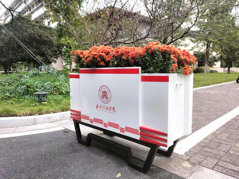 學校花箱定制案例