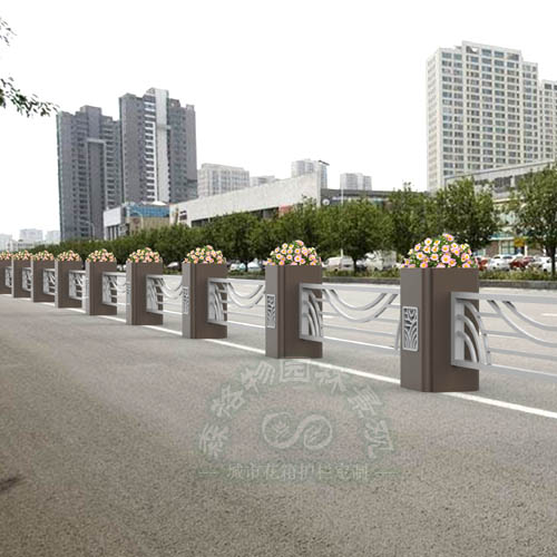 湖光山色中央道路隔離花箱護欄