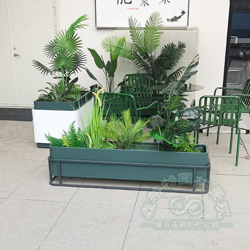 商業(yè)街庭院風(fēng)花箱隔斷