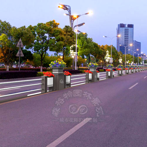 博古通今道路隔離護欄花箱