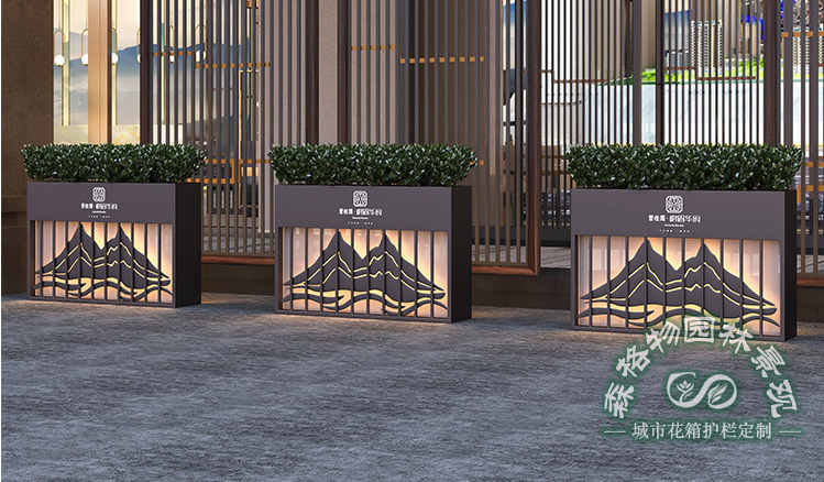 戶外商業花箱生產廠家講解如何選擇與搭配戶外花箱